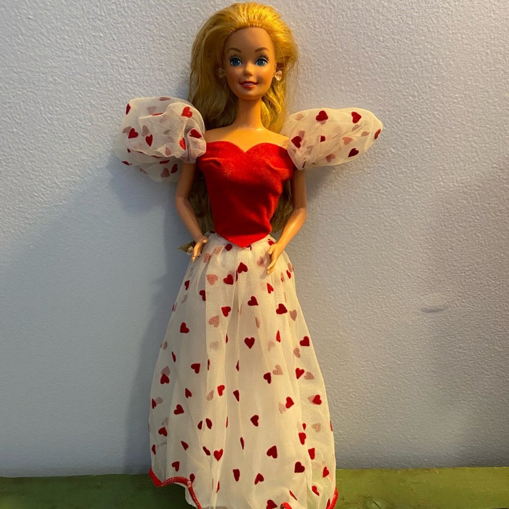 Vintage 1983 Loving You Barbie